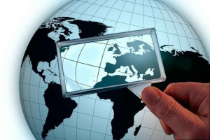 Da se u geografiji naziva širinom i dužinom?